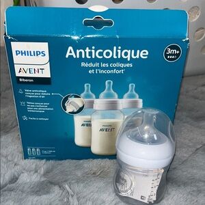Brand new Philips Avent Anti-Colic Baby Bottle set of 4